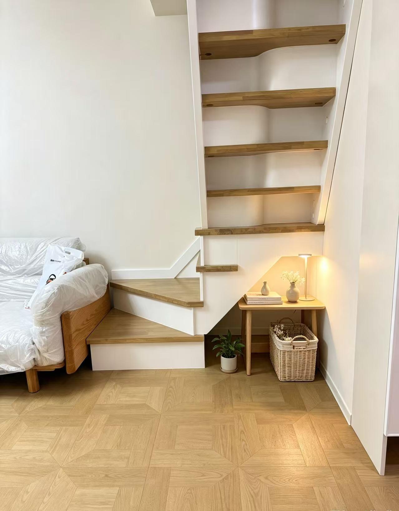 Parquet-Effect Tiles in a Duplex Home — Staircase Corner | A Quiet Moment